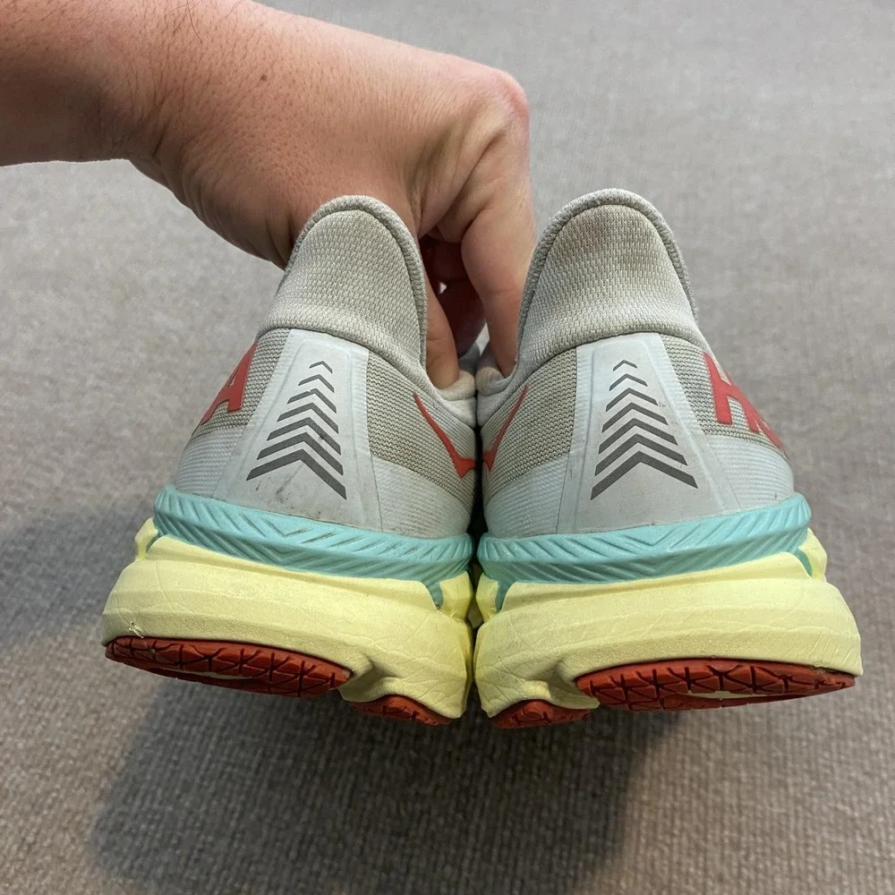 Hoka One One Clifton 7 Running Shoes Womens Size 11 Gray Cushioned 1110509 MMHC‎
